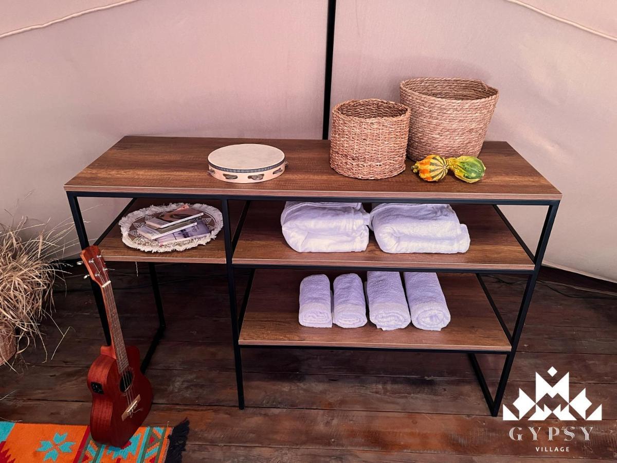 Gipsy Village Park Hotel Asureti エクステリア 写真
