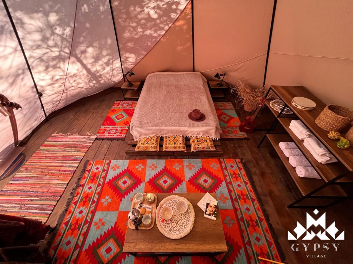 Gipsy Village Park Hotel Asureti エクステリア 写真