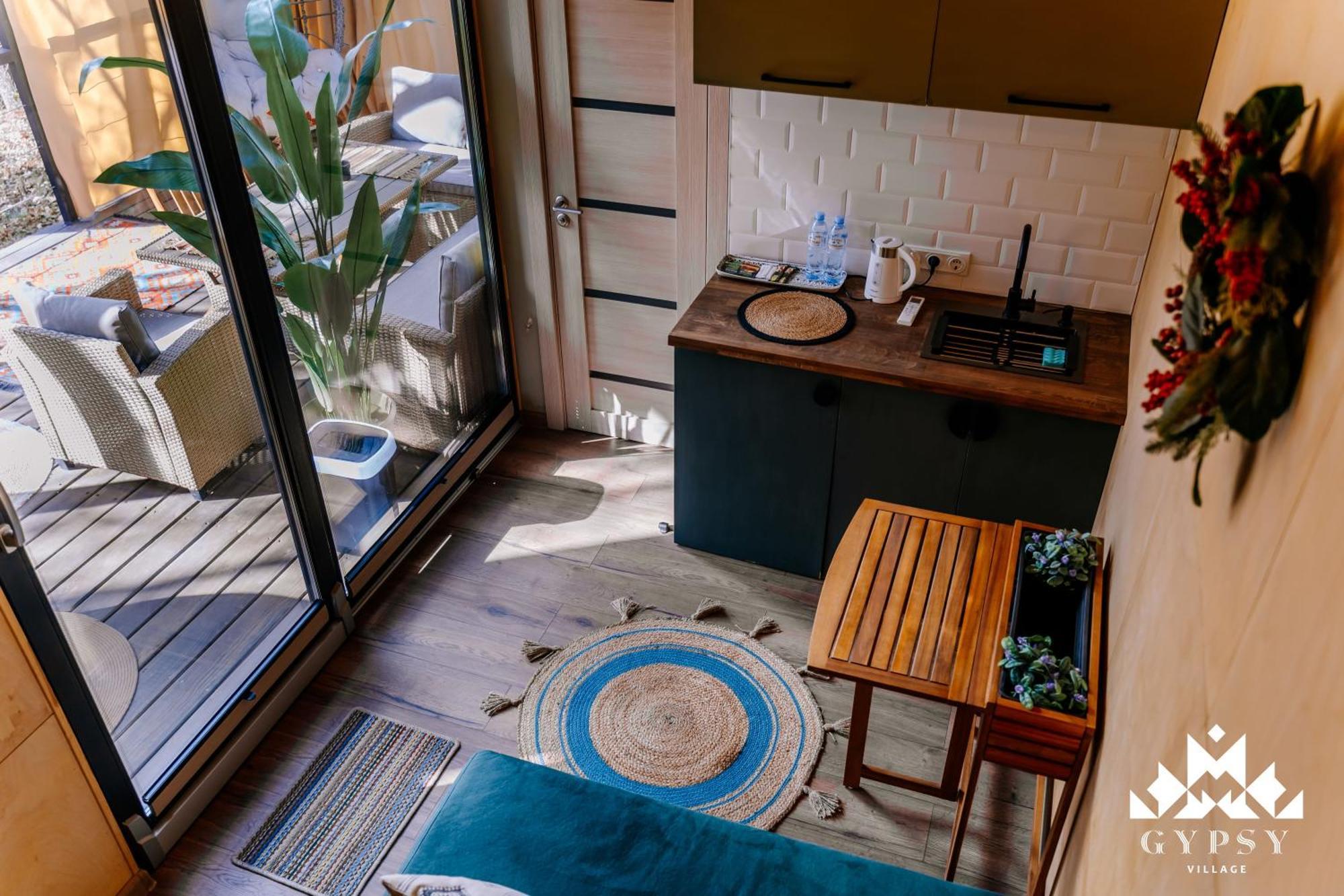 Gipsy Village Park Hotel Asureti エクステリア 写真