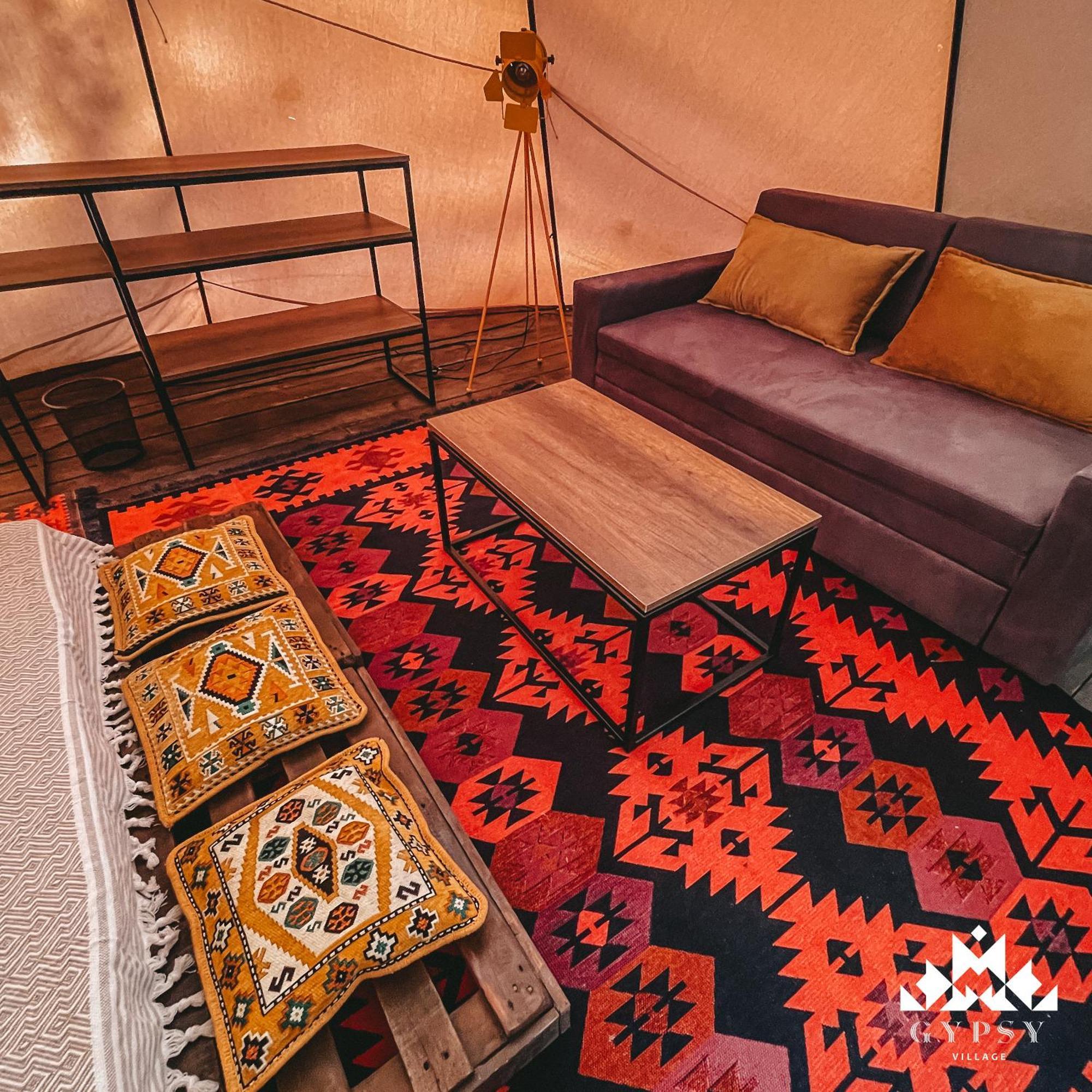 Gipsy Village Park Hotel Asureti エクステリア 写真
