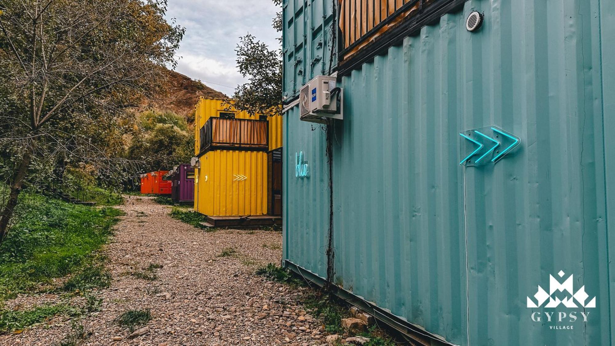 Gipsy Village Park Hotel Asureti エクステリア 写真