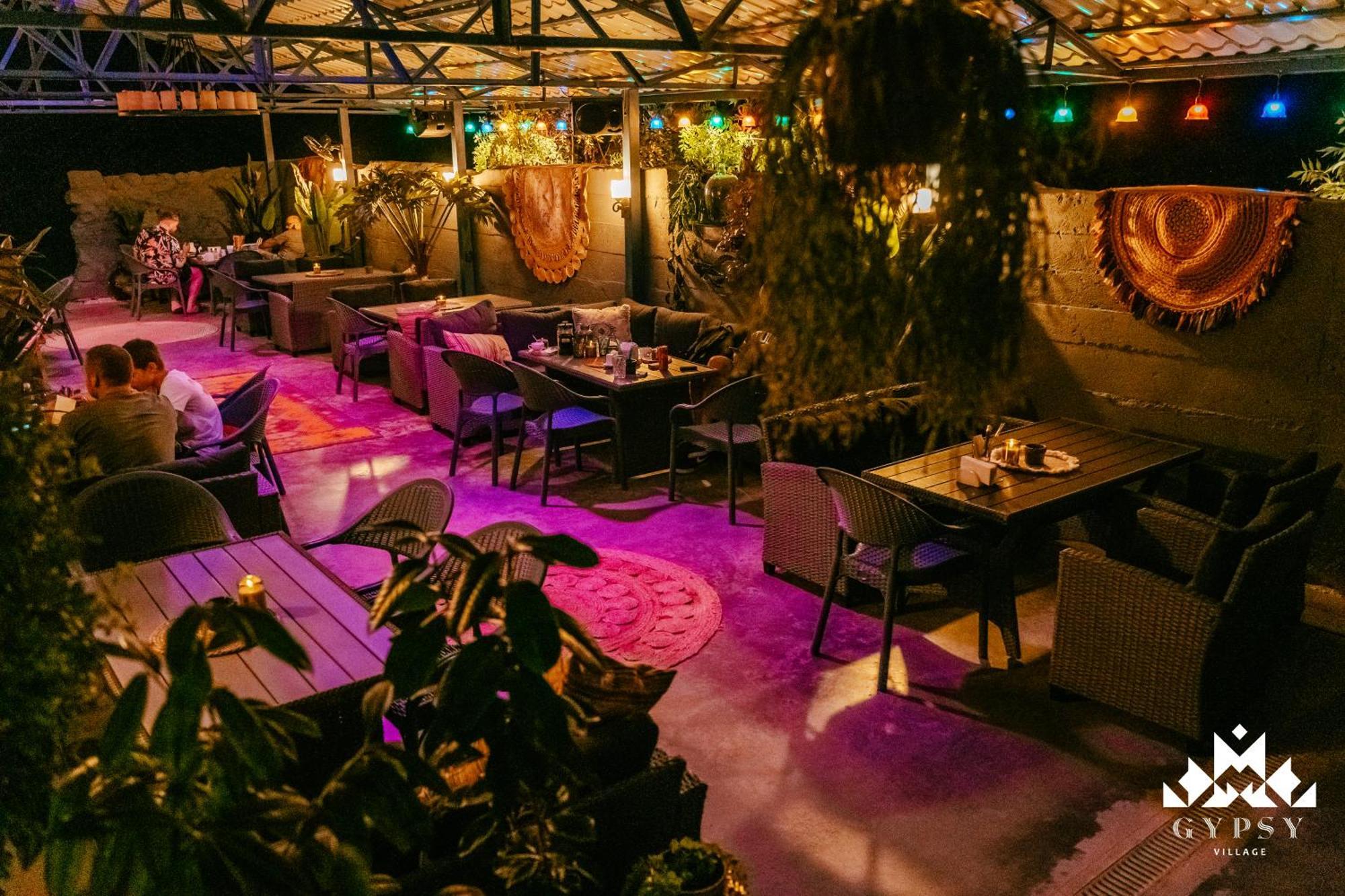Gipsy Village Park Hotel Asureti エクステリア 写真